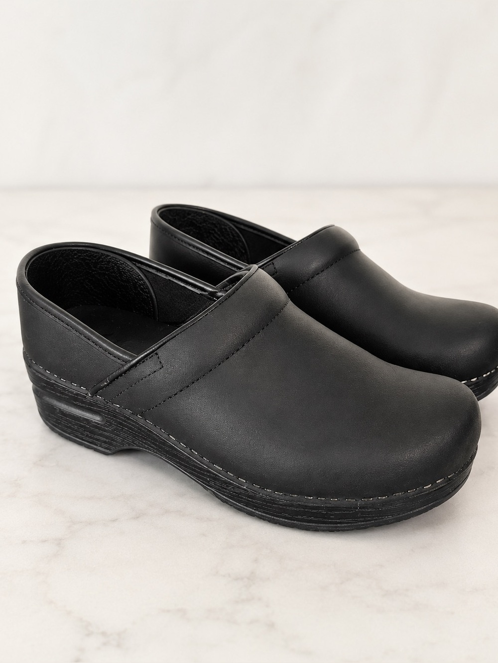 Dansko Professional Matte Black Leather Platform Slip On Clog Shoes Size 36